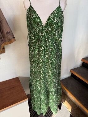 H&M Green Leaf-Print Spaghetti-Strap Maxi Dress